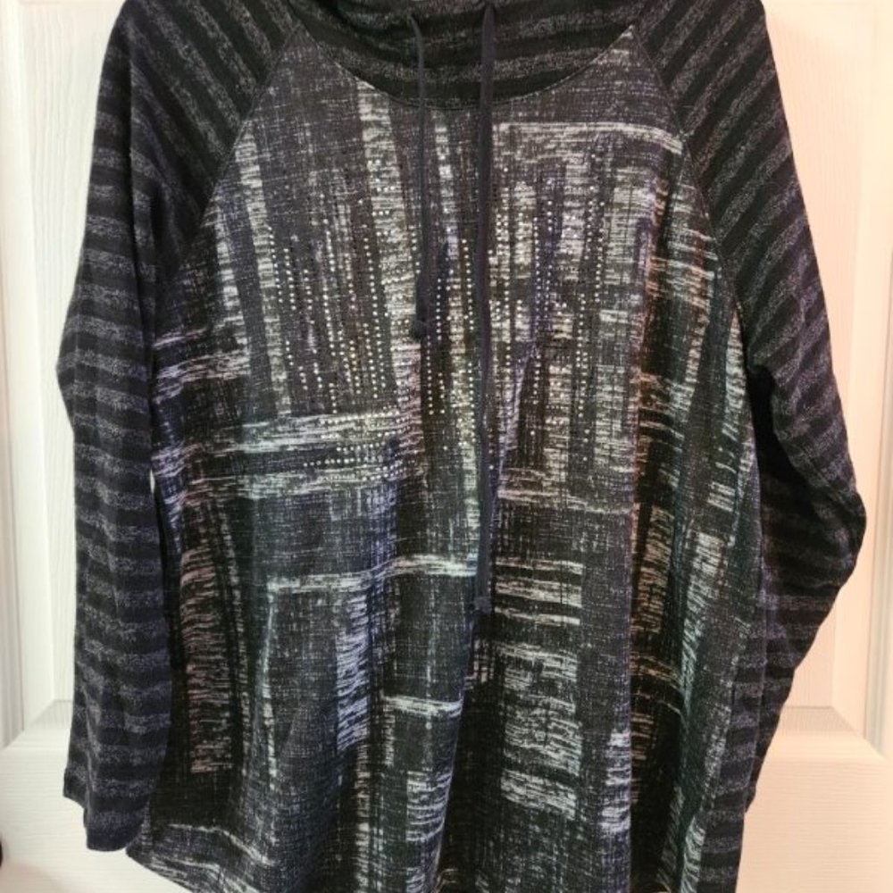 Stylish CJ Banks Sweatshirt